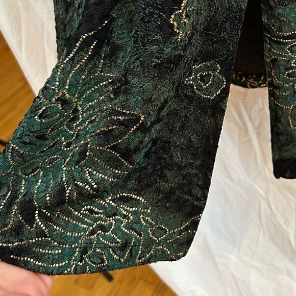 Notations 2 piece skirt outfit green gold felt feel stretchy size Large EUC - Picture 6 of 13